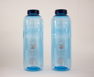Set of 2 Tritan bottle Grip 0.5 liter with flower of life printed on it